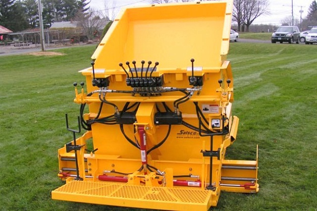 Мини укладчик асфальта на гусеничном ходу TP411